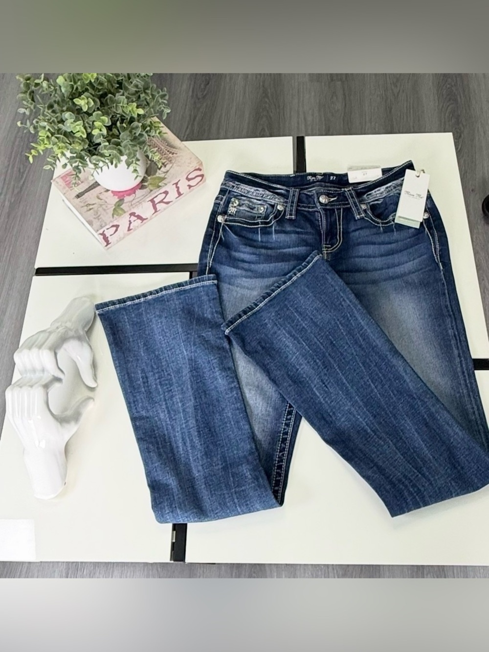 NWT Miss Me Mid-Rise Bootcut Jeans - Wing & Floral Embroidery - Size 27/32 - Picture 9 of 16